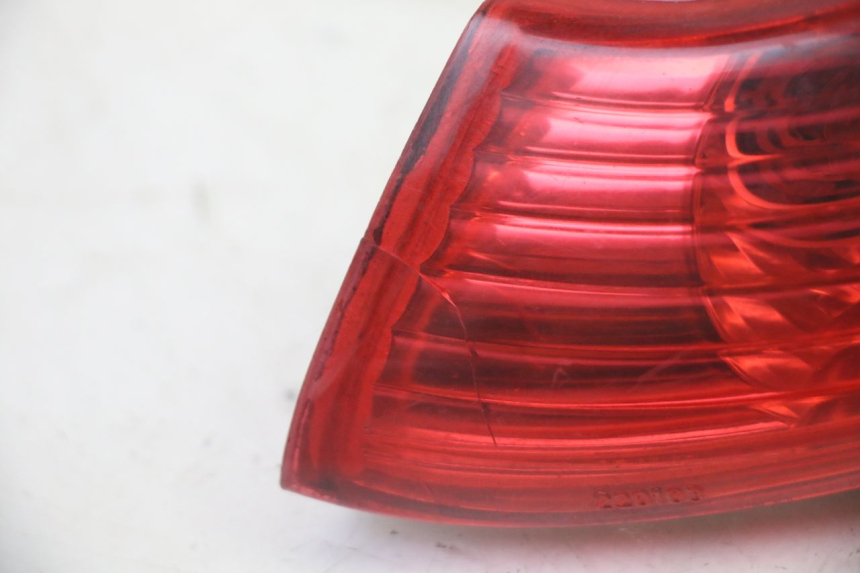 photo de REAR LIGHT PIAGGIO XEVO - X EVO 125 (2007 - 2016)