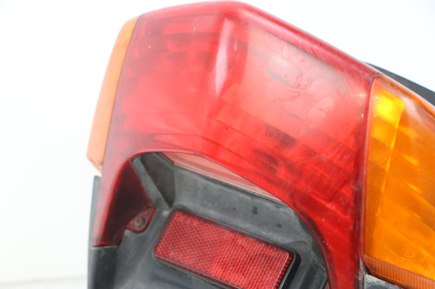 photo de REAR LIGHT YAMAHA CYGNUS X 125 (2004 - 2007)