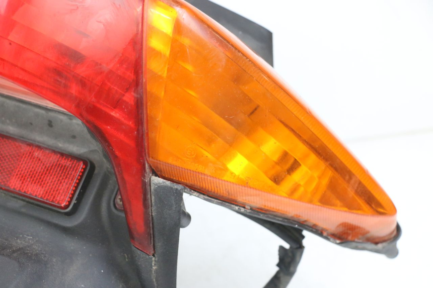 photo de REAR LIGHT YAMAHA CYGNUS X 125 (2004 - 2007)