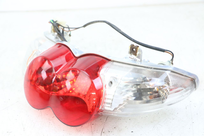 photo de REAR LIGHT YAMAHA NEO'S 4T 50 (2008 - 2016)