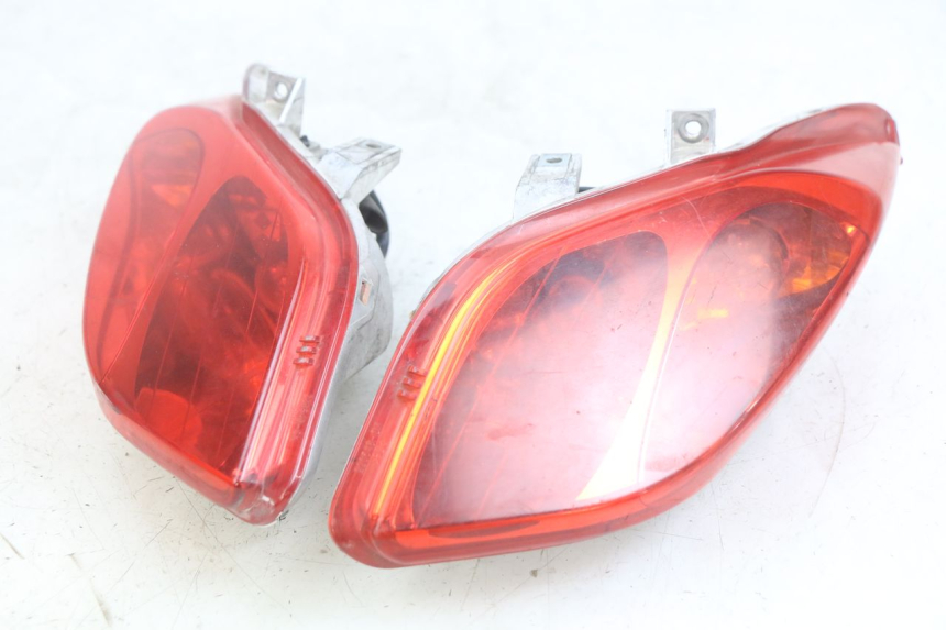 photo de REAR LIGHT YAMAHA X-MAX XMAX 125 (2010 - 2014)