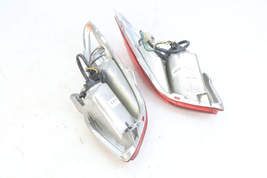 photo de REAR LIGHT YAMAHA X-MAX XMAX 125 (2010 - 2014)