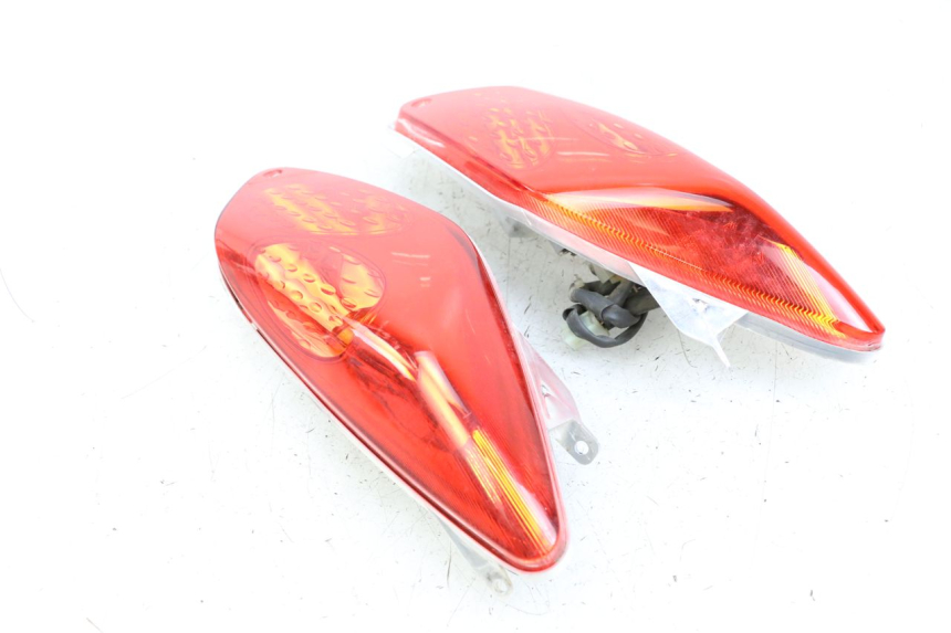 photo de REAR LIGHT YAMAHA XMAX X-MAX 125 (2006 - 2009)