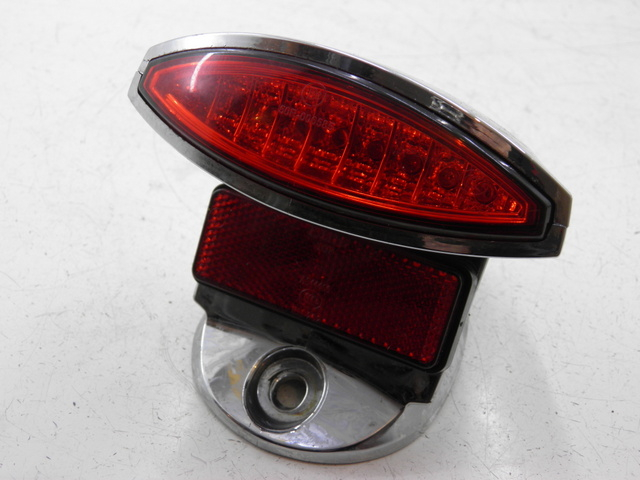 photo de TAIL LIGHT YAMASAKI YM50QT-N3 RETRO 50 (2012 - 2014)