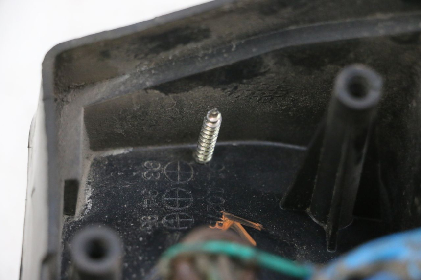 photo de TAIL LIGHT KYMCO ZING 125 (1997 - 2003) - Alternative perspective