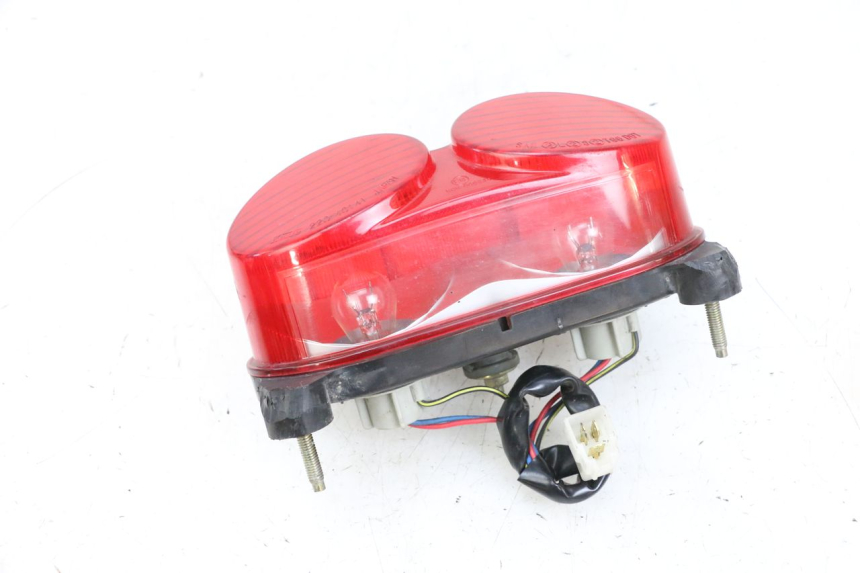 photo de TAIL LIGHT KAWASAKI ZR 7 750 (1999 - 2001) - Alternative perspective