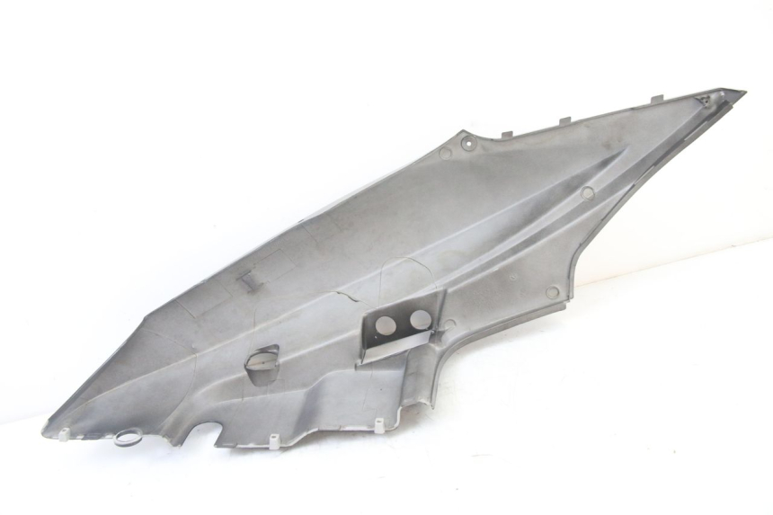photo de RIGHT REAR SIDE PANEL KYMCO AGILITY 4T 50 (2005 - 2018)