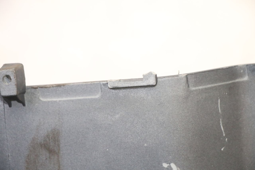 photo de RIGHT REAR SIDE PANEL KYMCO AGILITY 4T 50 (2018 - 2022) - Distinctive features