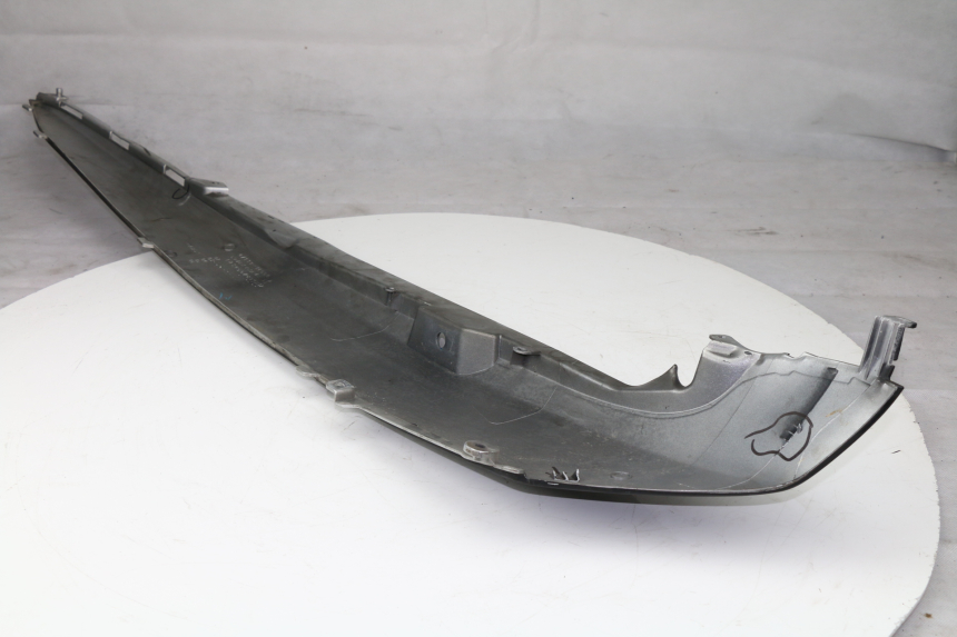 photo de REAR RIGHT PANEL SUZUKI AN BURGMAN 400 (1999 - 2005)