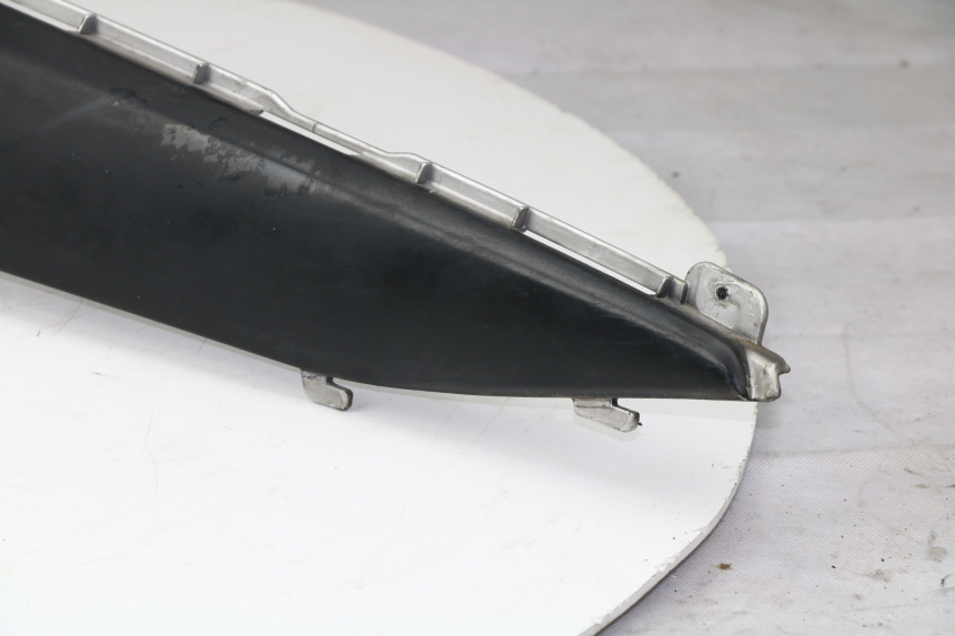 photo de REAR RIGHT PANEL SUZUKI AN BURGMAN 400 (1999 - 2005)