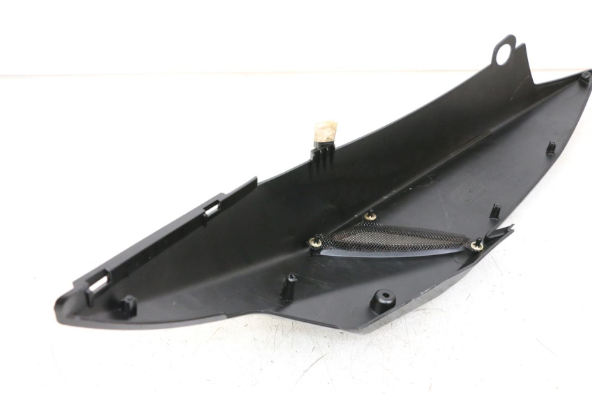 photo de REAR RIGHT PANEL APRILIA SR MOTARD 50 (2012 - 2018)