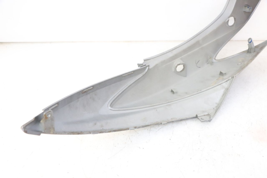 photo de REAR RIGHT PANEL YAMAHA CYGNUS X INJECTION 125 (2007 - 2013)