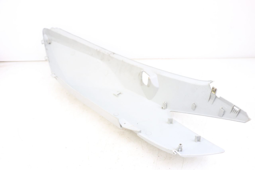 photo de RIGHT REAR SIDE PANEL KYMCO DINK STREET 125 (2009 - 2014)