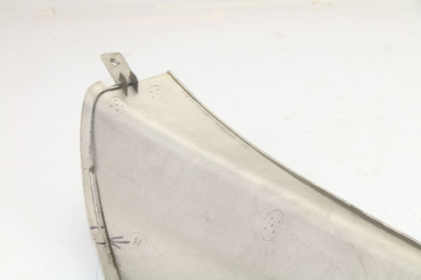 photo de REAR RIGHT PANEL MBK FLAME 125 (2000 - 2004)