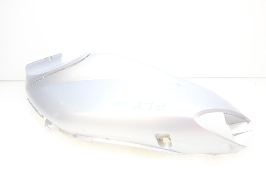 photo de RIGHT REAR SIDE PANEL PIAGGIO FLY 100 (2006 - 2010)