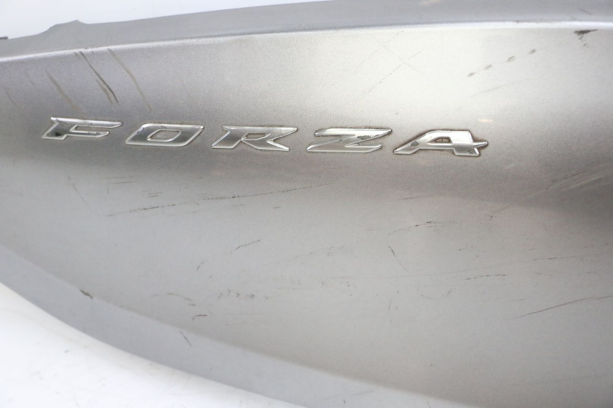 photo de REAR RIGHT PANEL HONDA FORZA ABS 300 (2013 - 2019)