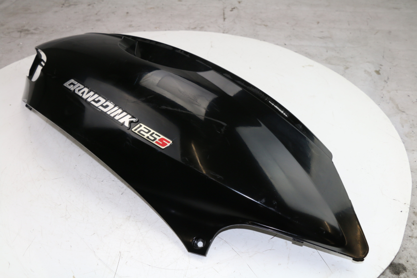 photo de REAR RIGHT PANEL KYMCO GRAND DINK 125 (2002 - 2007)
