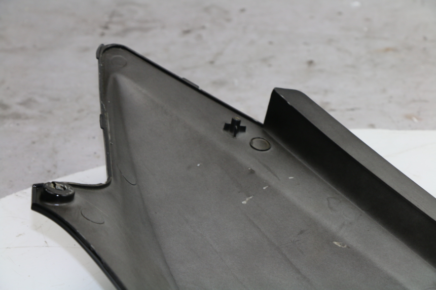 photo de REAR RIGHT PANEL KYMCO GRAND DINK 125 (2002 - 2007)