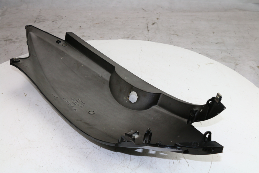 photo de REAR RIGHT PANEL KYMCO GRAND DINK 125 (2002 - 2007)