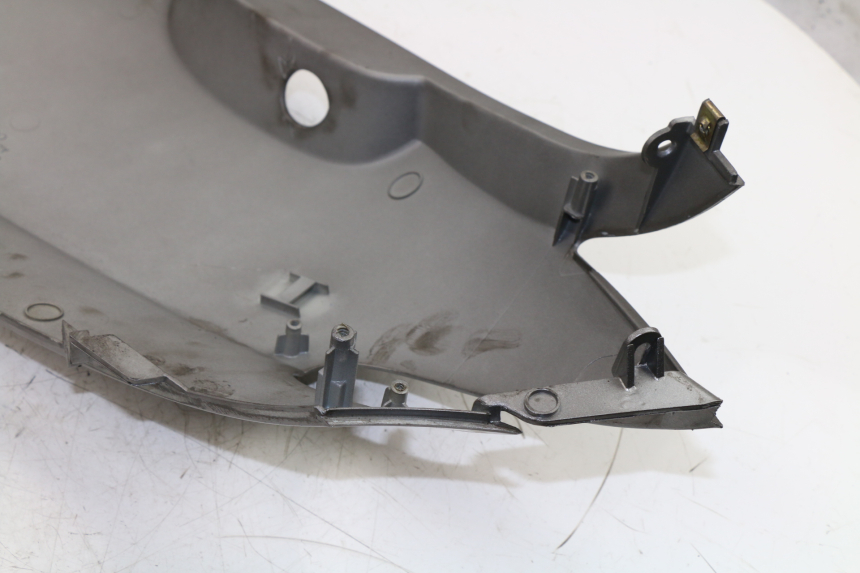photo de REAR RIGHT PANEL KYMCO GRAND DINK 125 (2002 - 2007)