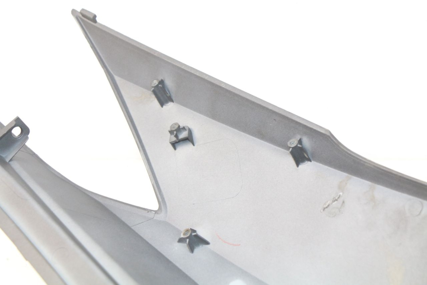 photo de REAR RIGHT PANEL SYM GTS EFI ABS 125 (2012 - 2016)