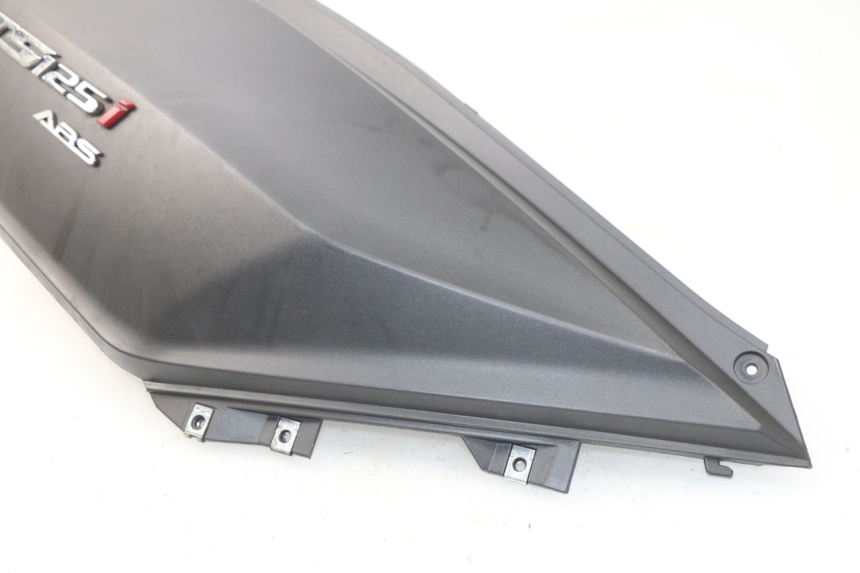 photo de REAR RIGHT PANEL SYM GTS EFI ABS 125 (2012 - 2016)