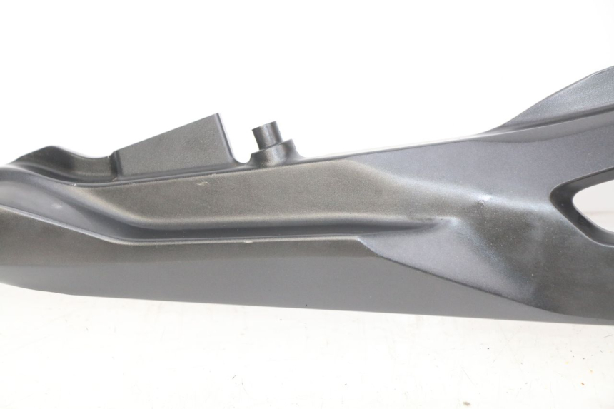 photo de RIGHT REAR SIDE PANEL HONDA CB R 1000 (2018 - 2023)