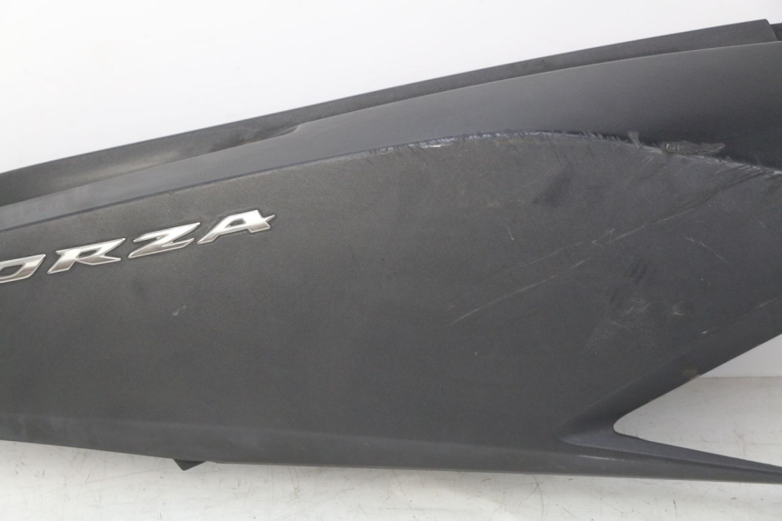 photo de RIGHT REAR SIDE PANEL HONDA FORZA 125 (2015 - 2016)