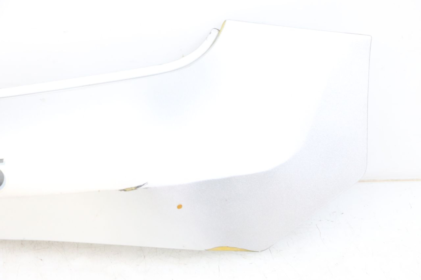 photo de REAR RIGHT PANEL HYOSUNG GF 125 (2001 - 2005)