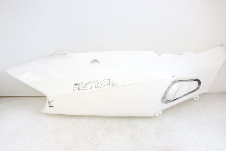 photo de RIGHT REAR SIDE PANEL JONWAY AZTRAL 125 (2008 - 2017)