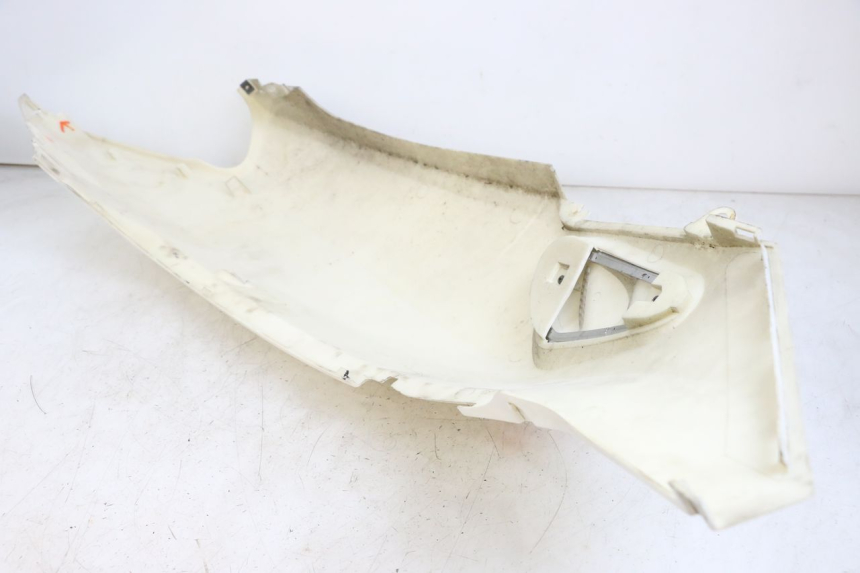 photo de RIGHT REAR SIDE PANEL JONWAY AZTRAL 125 (2008 - 2017)
