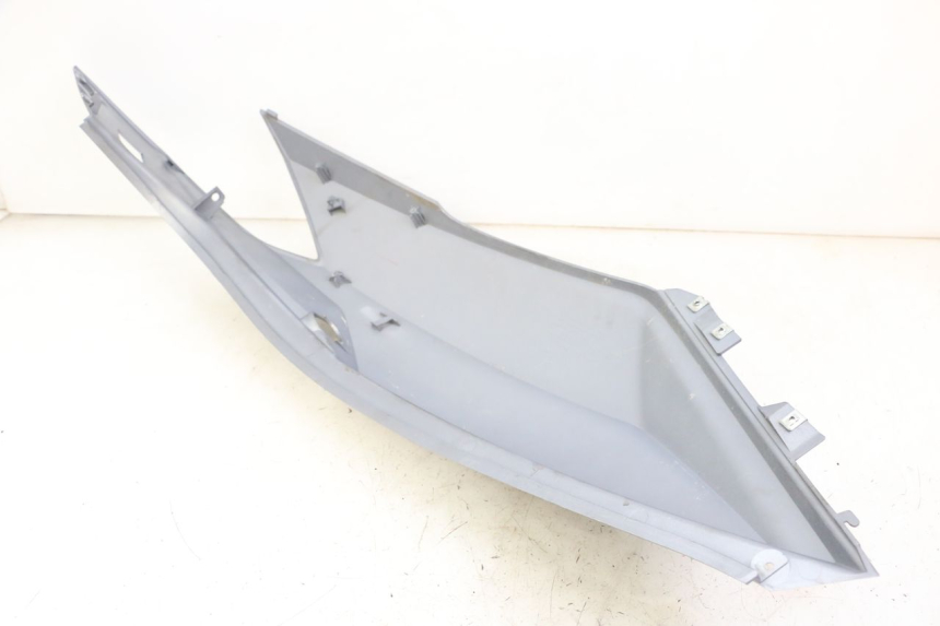 photo de REAR RIGHT PANEL SYM JOYMAX 125 (2010 - 2017)