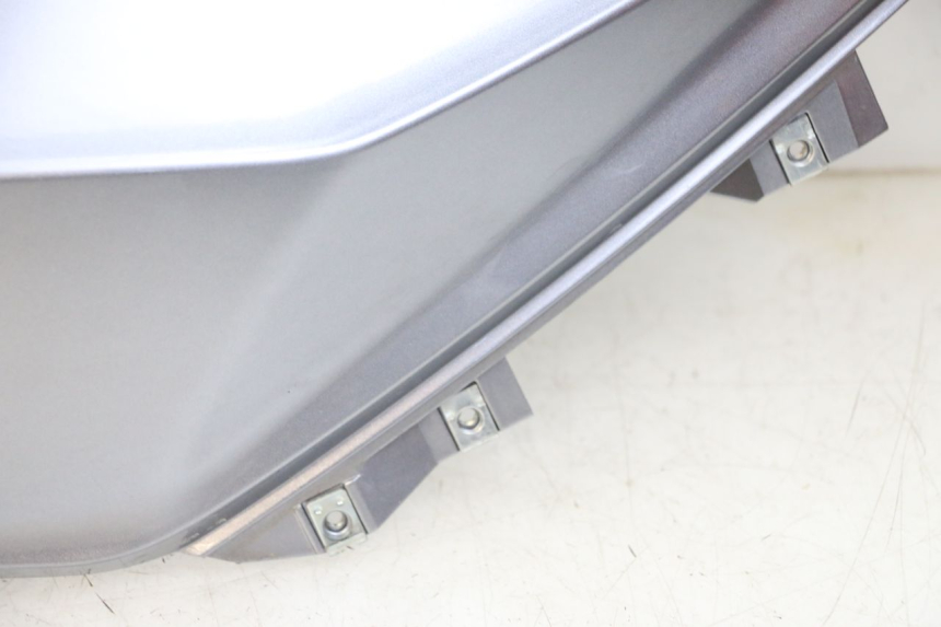 photo de REAR RIGHT PANEL SYM JOYMAX 125 (2010 - 2017)