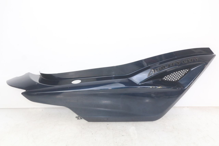 photo de RIGHT REAR SIDE PANEL KYMCO AGILITY 16+ 4T 50 (2018 - 2023)