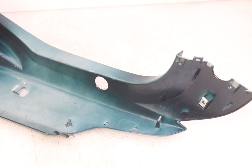 photo de RIGHT REAR SIDE PANEL KYMCO AGILITY 16+ 4T 50 (2018 - 2023)