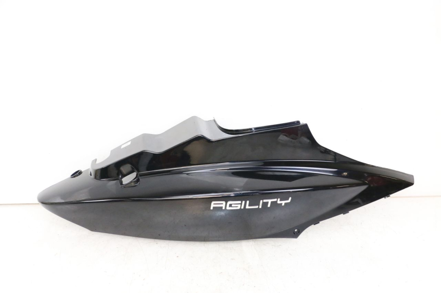 photo de RIGHT REAR SIDE PANEL KYMCO AGILITY 4T 50 (2018 - 2022)