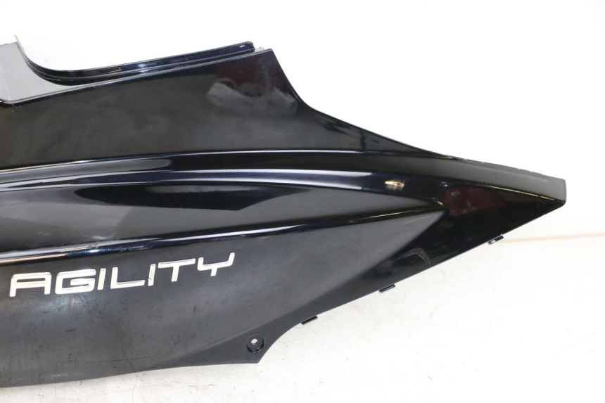 photo de RIGHT REAR SIDE PANEL KYMCO AGILITY 4T 50 (2018 - 2022)