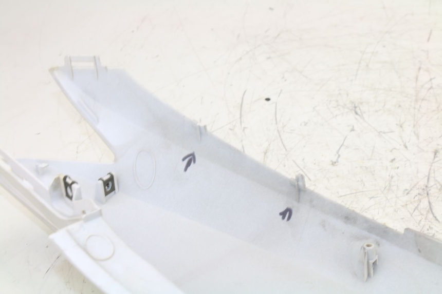 photo de REAR RIGHT PANEL KYMCO K-XCT 125 (2013 - 2017)