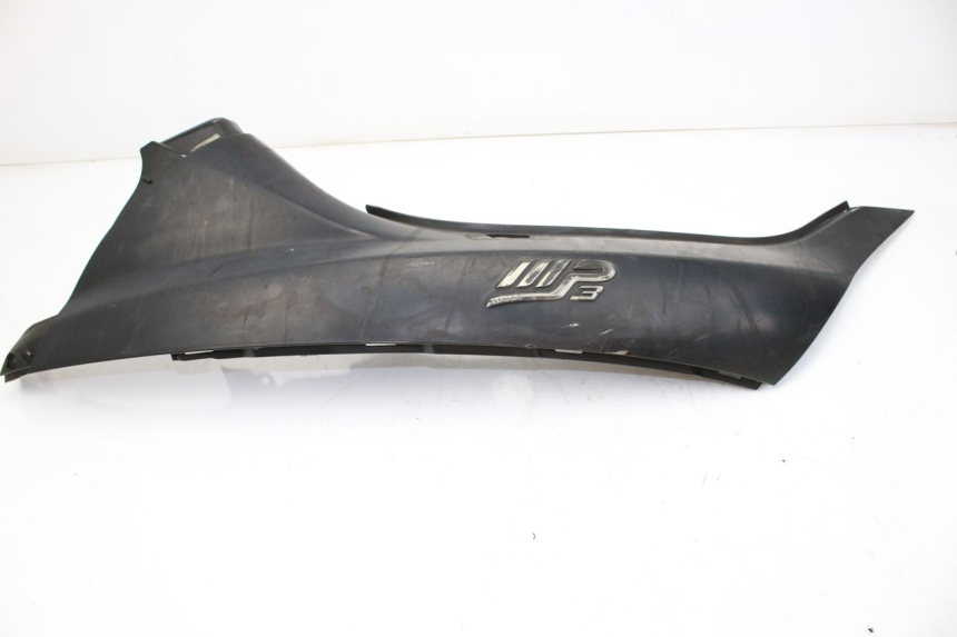 photo de RIGHT REAR SIDE PANEL PIAGGIO MP3 LT 300 (2010 - 2016)