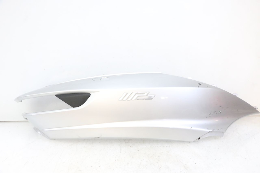 photo de RIGHT REAR SIDE PANEL PIAGGIO MP3 500 (2014 - 2016)