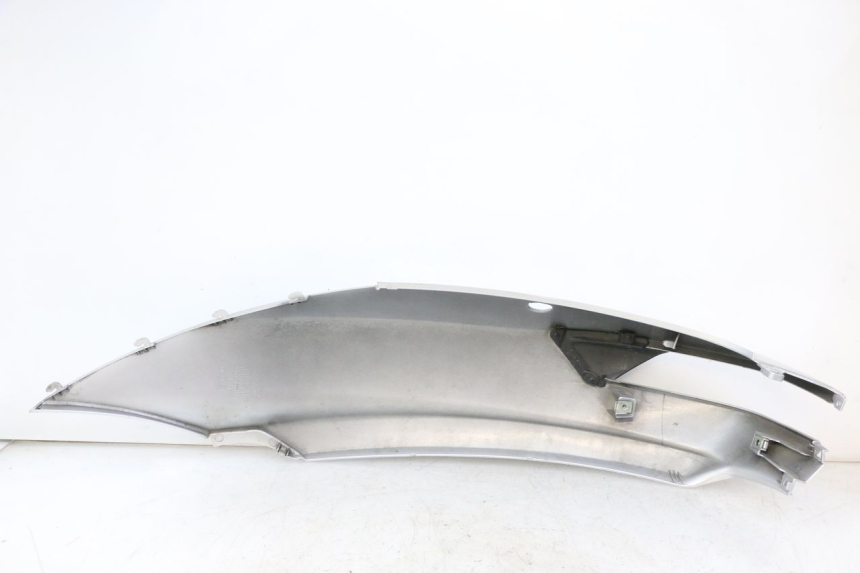 photo de RIGHT REAR SIDE PANEL PIAGGIO MP3 500 (2014 - 2016)