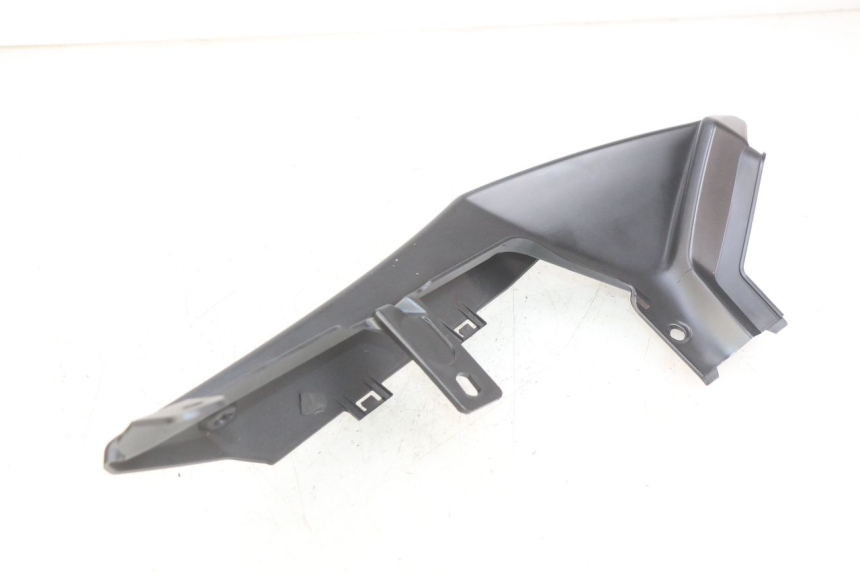 photo de RIGHT REAR SIDE PANEL YAMAHA MT ABS 125 (2014 - 2018)