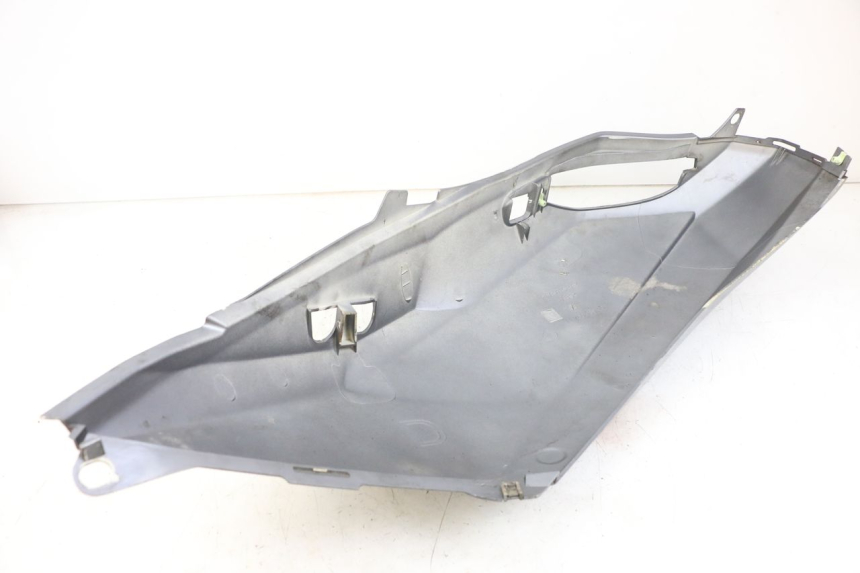 photo de RIGHT REAR SIDE PANEL PEUGEOT SATELIS 125 (2006 - 2009)