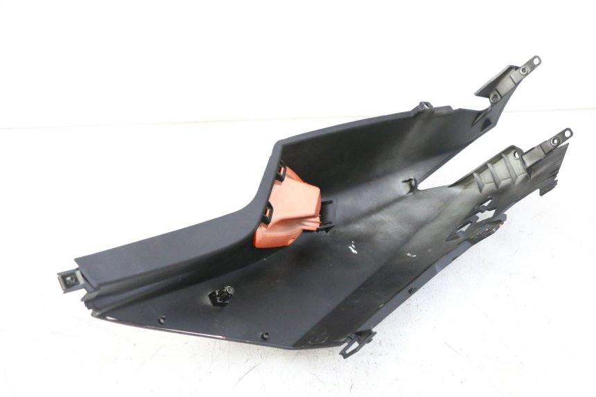 photo de REAR RIGHT PANEL PEUGEOT SPEEDFIGHT 4 2T 50 (2015 - 2019)