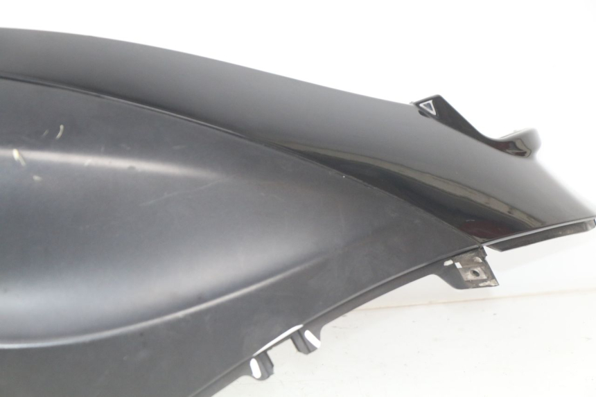 photo de RIGHT REAR SIDE PANEL PIAGGIO BEVERLY 125 (2010 - 2015)
