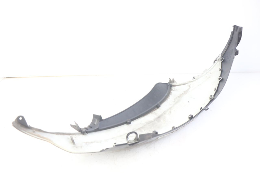 photo de RIGHT REAR SIDE PANEL PIAGGIO BEVERLY 125 (2010 - 2015)