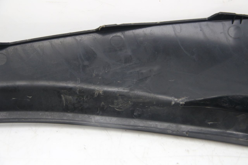 photo de RIGHT REAR SIDE PANEL PIAGGIO MP3 125 (2006 - 2014)