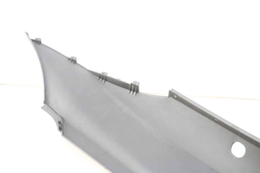 photo de RIGHT REAR SIDE PANEL PIAGGIO MP3 500 (2014 - 2016)