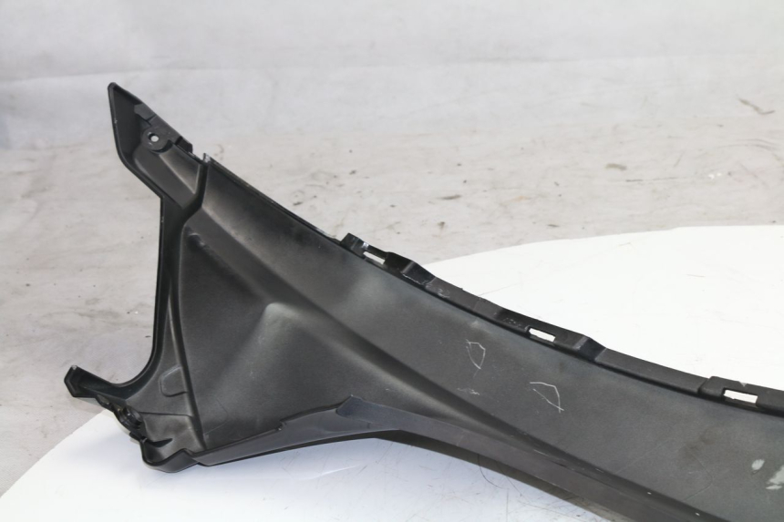 photo de REAR RIGHT PANEL PIAGGIO MP3 LT 400 (2007 - 2012)