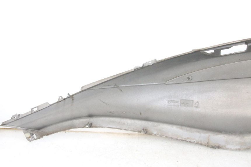 photo de REAR RIGHT PANEL PIAGGIO X10 125 (2012 - 2017)